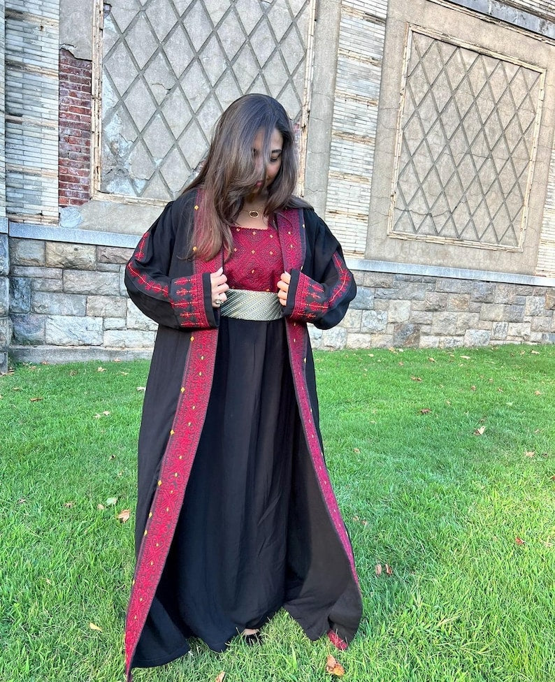 Red & Black Rose Thoub