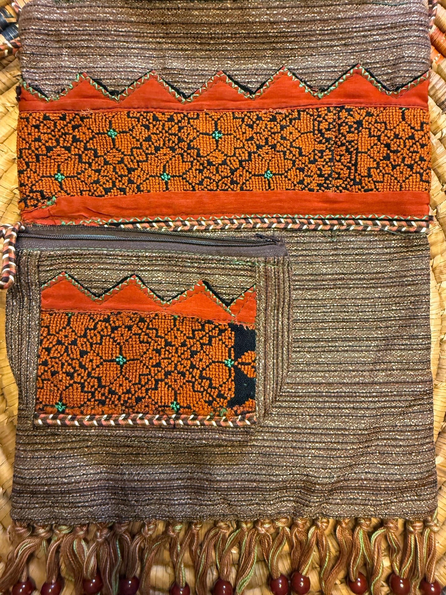 Shoulder Purse . Tatreez 2-Piece Collection – Purse & Matching Wallet