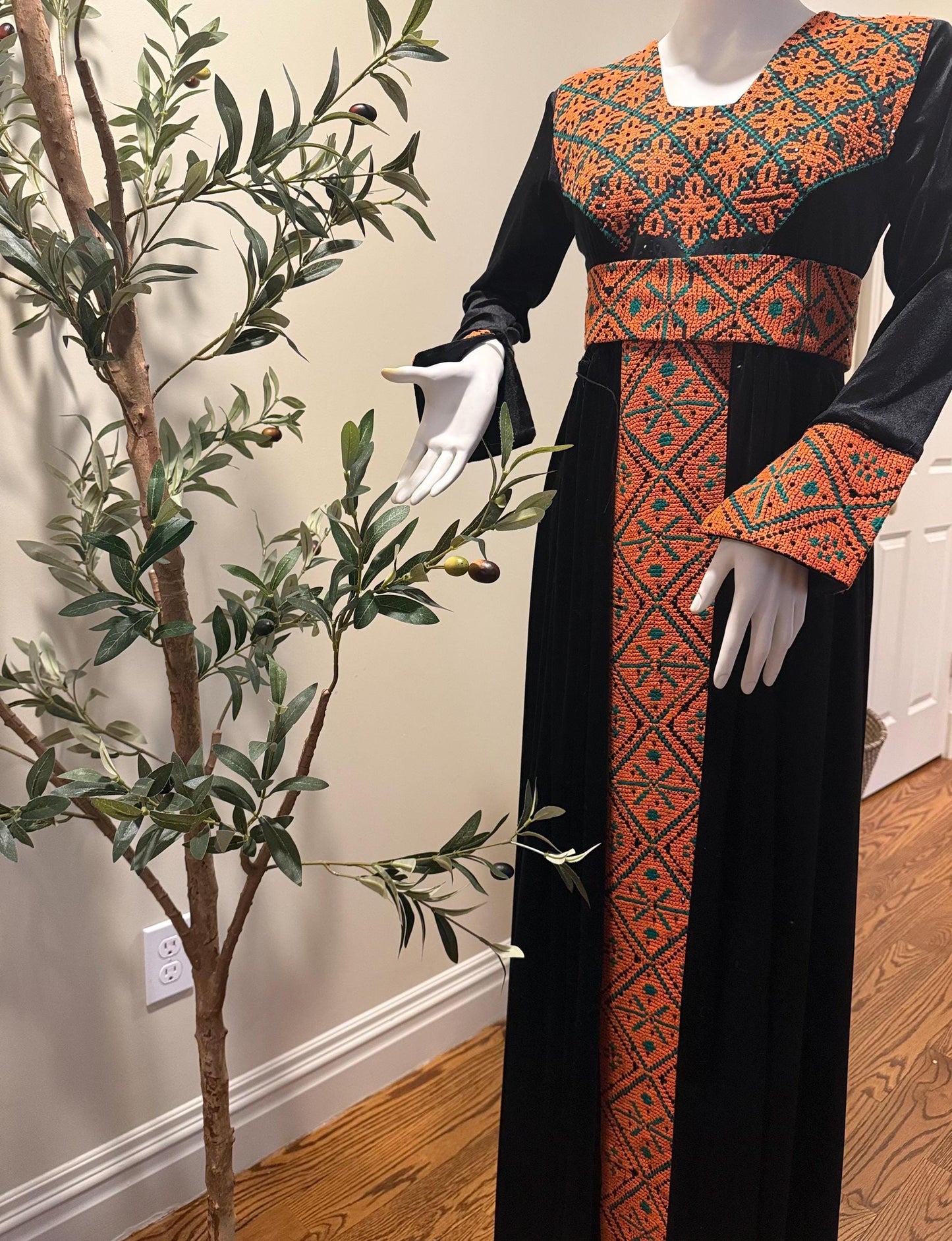Handmade Palestinian Tatreez Dress - Black Velvet