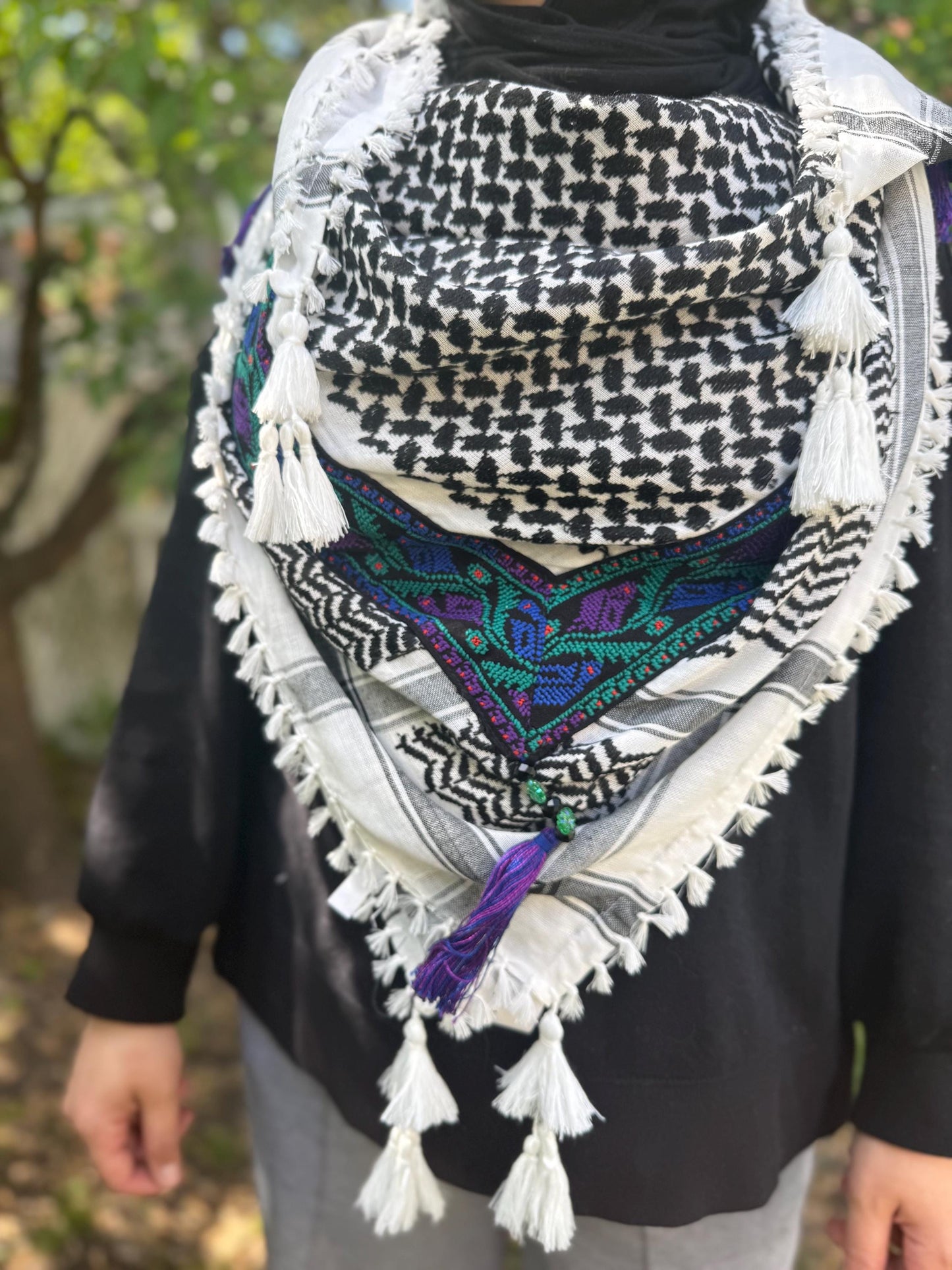 Traditional Palestinian Keffiyeh – Blue & Black Tatreez